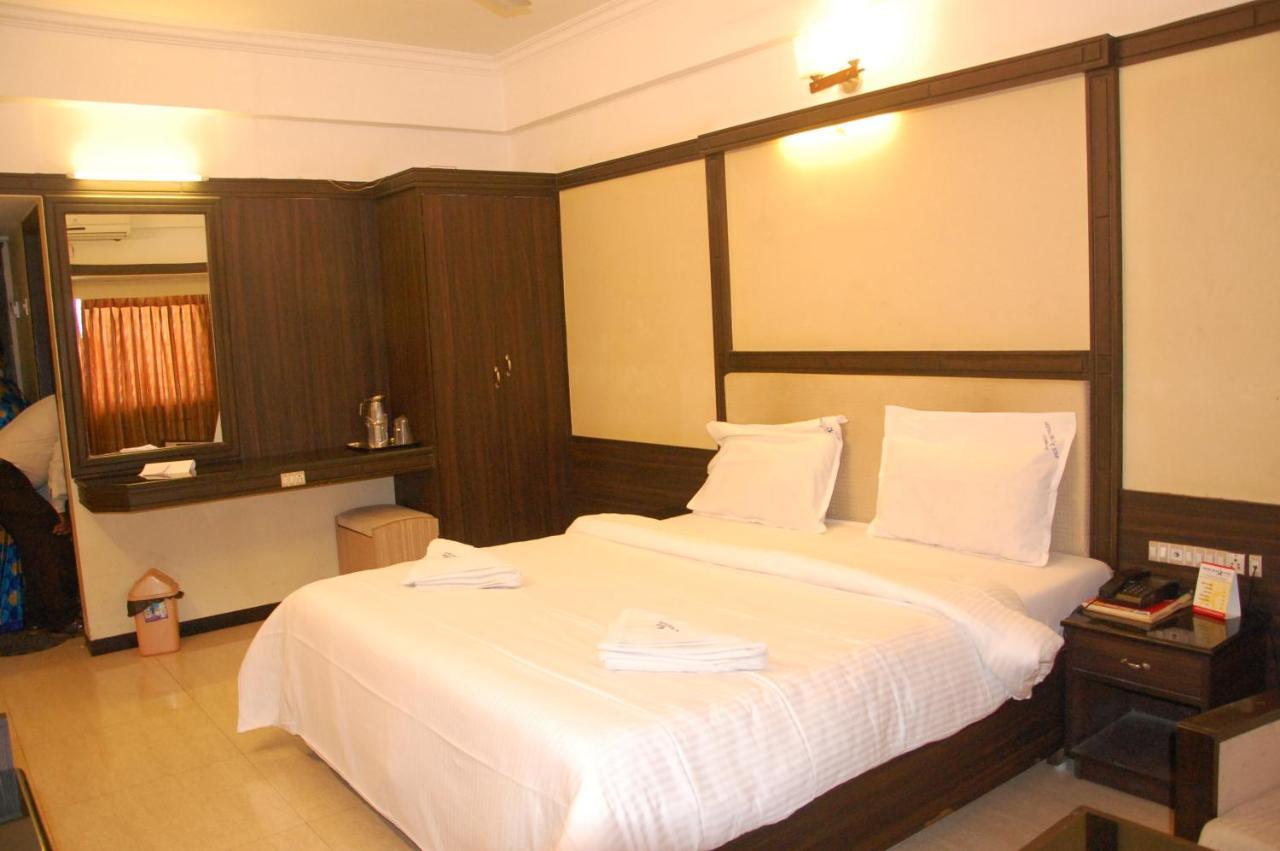 Hotel Blue Star Coimbatore Exterior photo