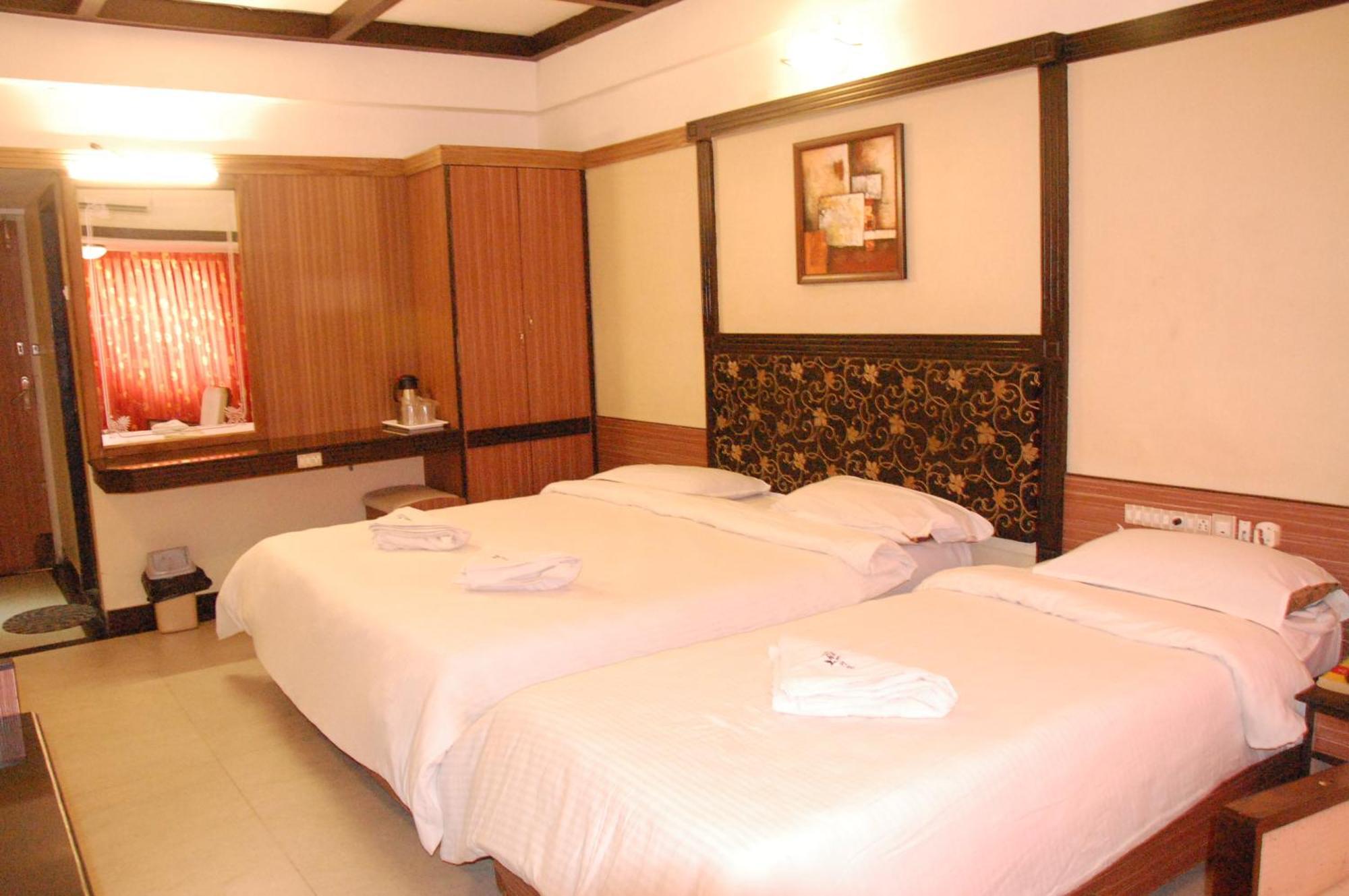 Hotel Blue Star Coimbatore Exterior photo